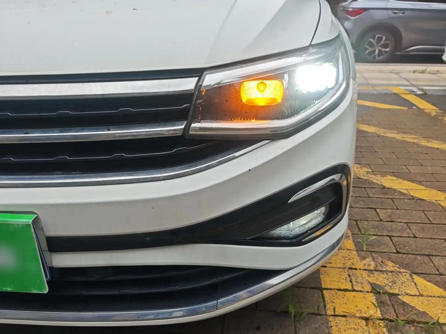 Volkswagen Bora 2023 200TSI DSG Enjoyment Edition — миниатюра 8
