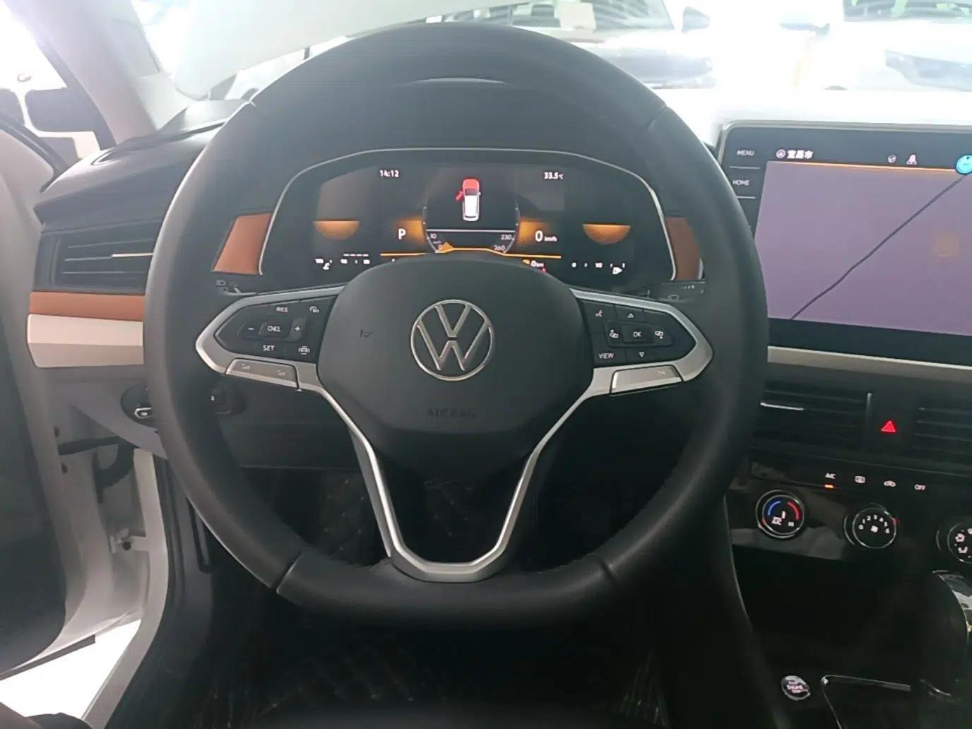 Volkswagen Bora 2025 200TSI DSG Enjoy Driving Navigation Edition — миниатюра 13