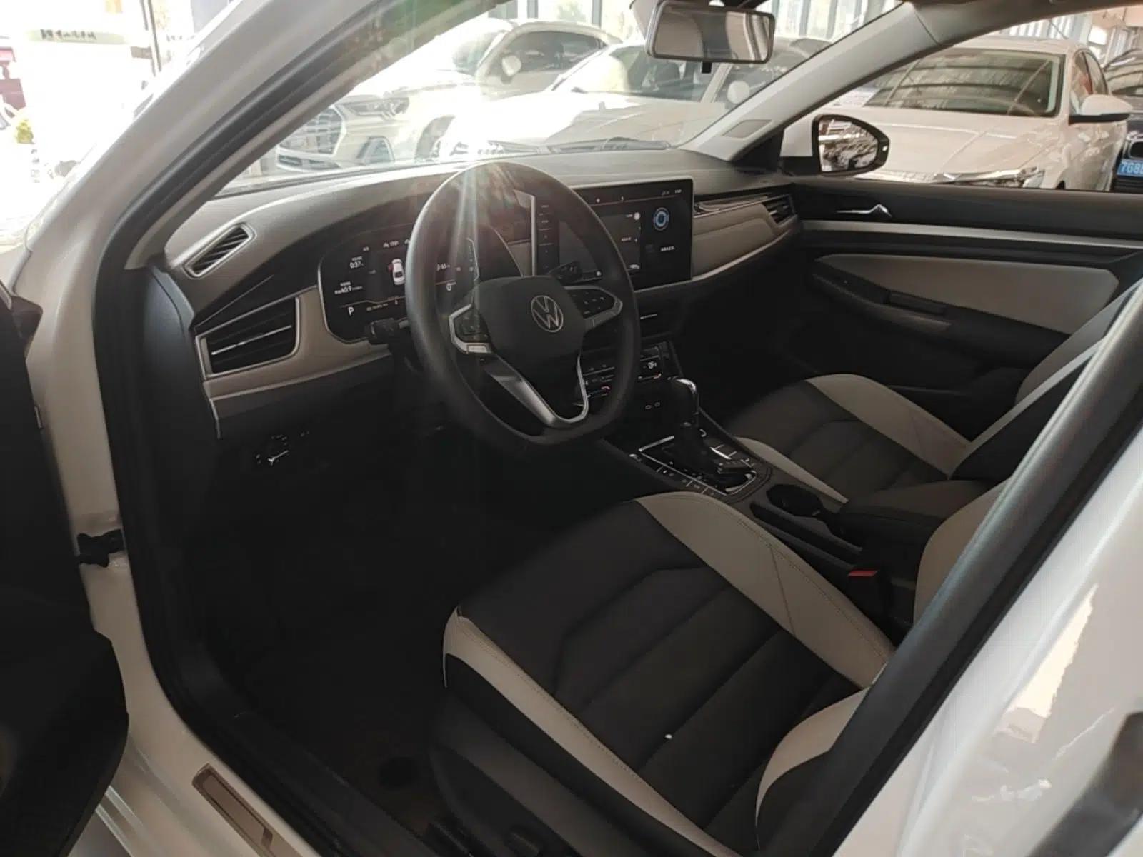 Volkswagen Bora 2023 280TSI DSG Prestige Edition — миниатюра 18