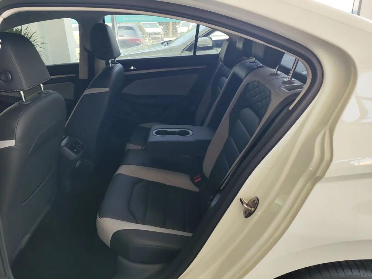 Volkswagen Bora 2023 300TSI DSG Prestige Edition — миниатюра 20