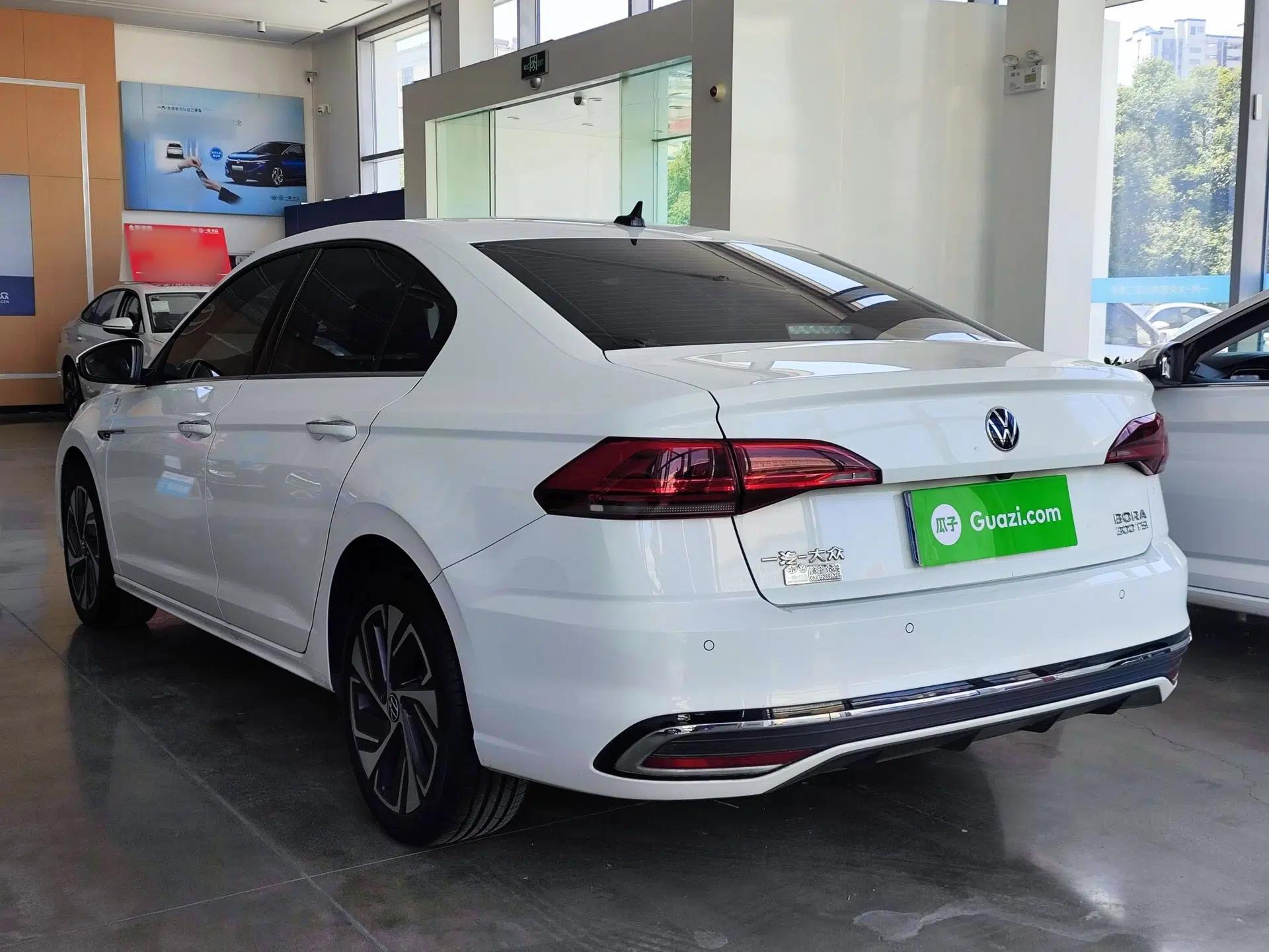 Volkswagen Bora 2023 300TSI DSG Prestige Edition — миниатюра 4
