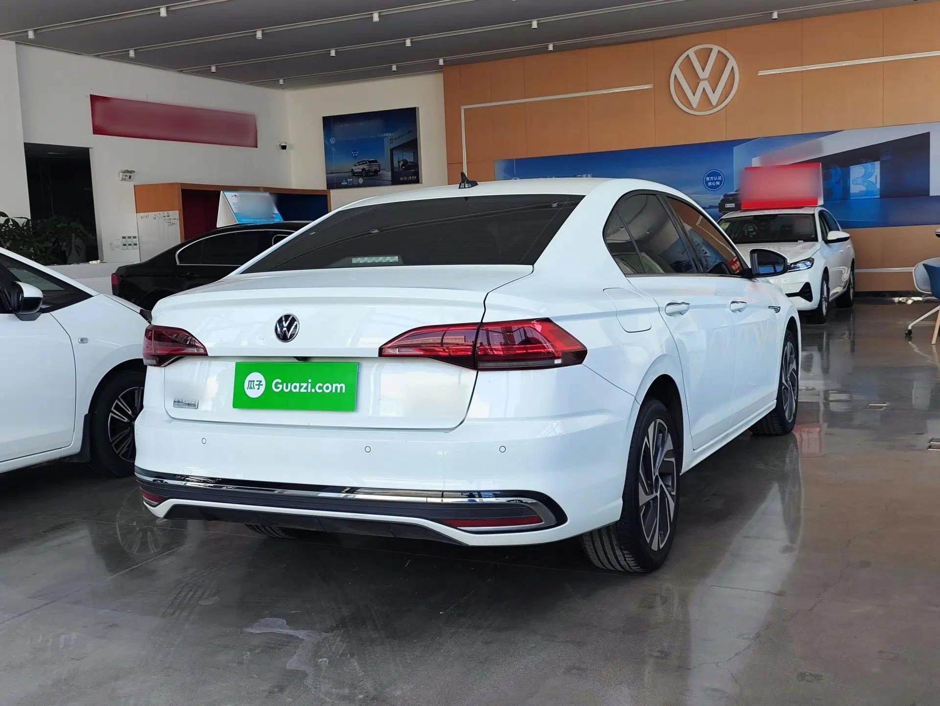 Volkswagen Bora 2023 300TSI DSG Prestige Edition — миниатюра 6