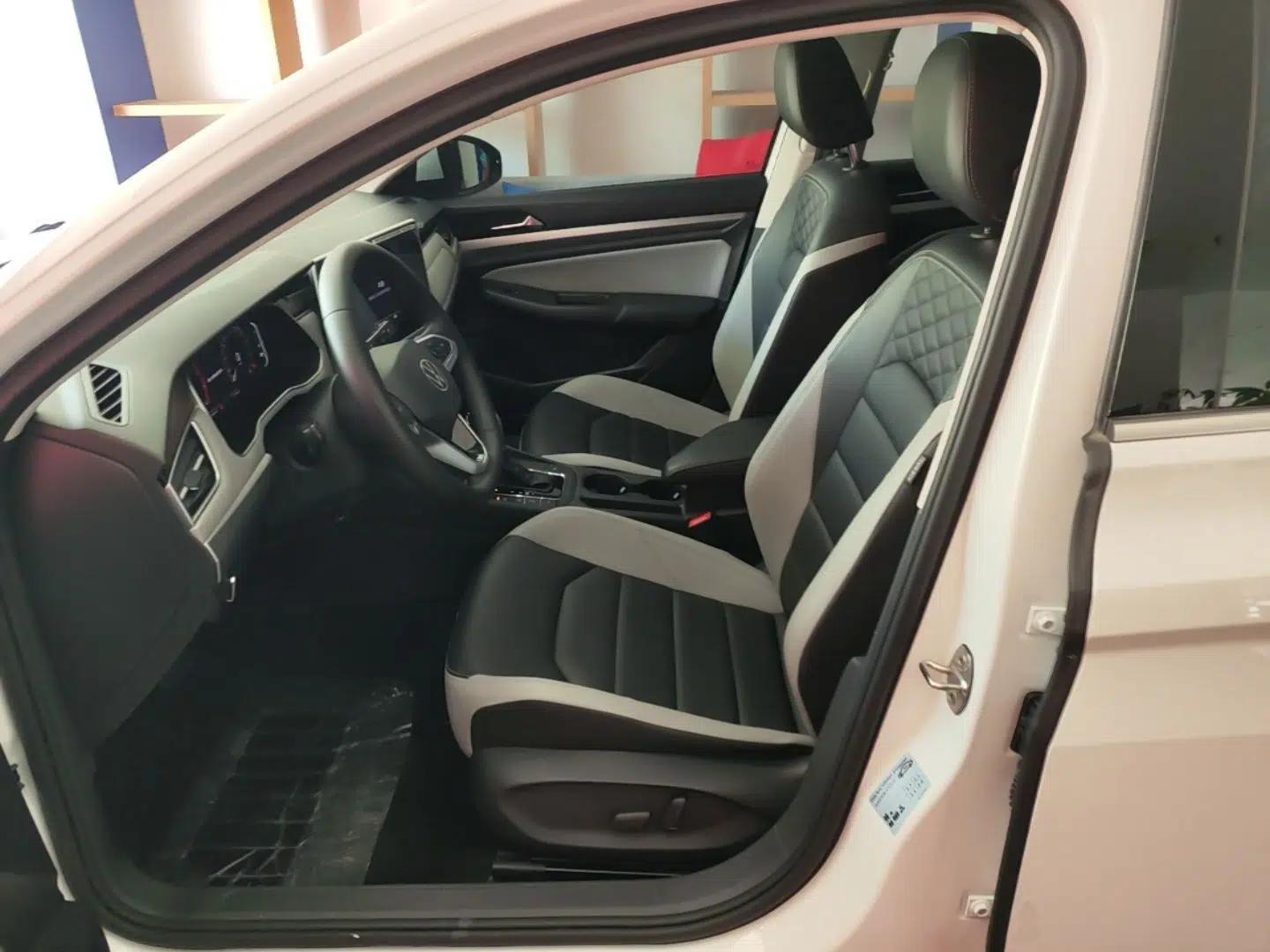 Volkswagen Bora 2023 300TSI DSG Prestige Edition — миниатюра 17