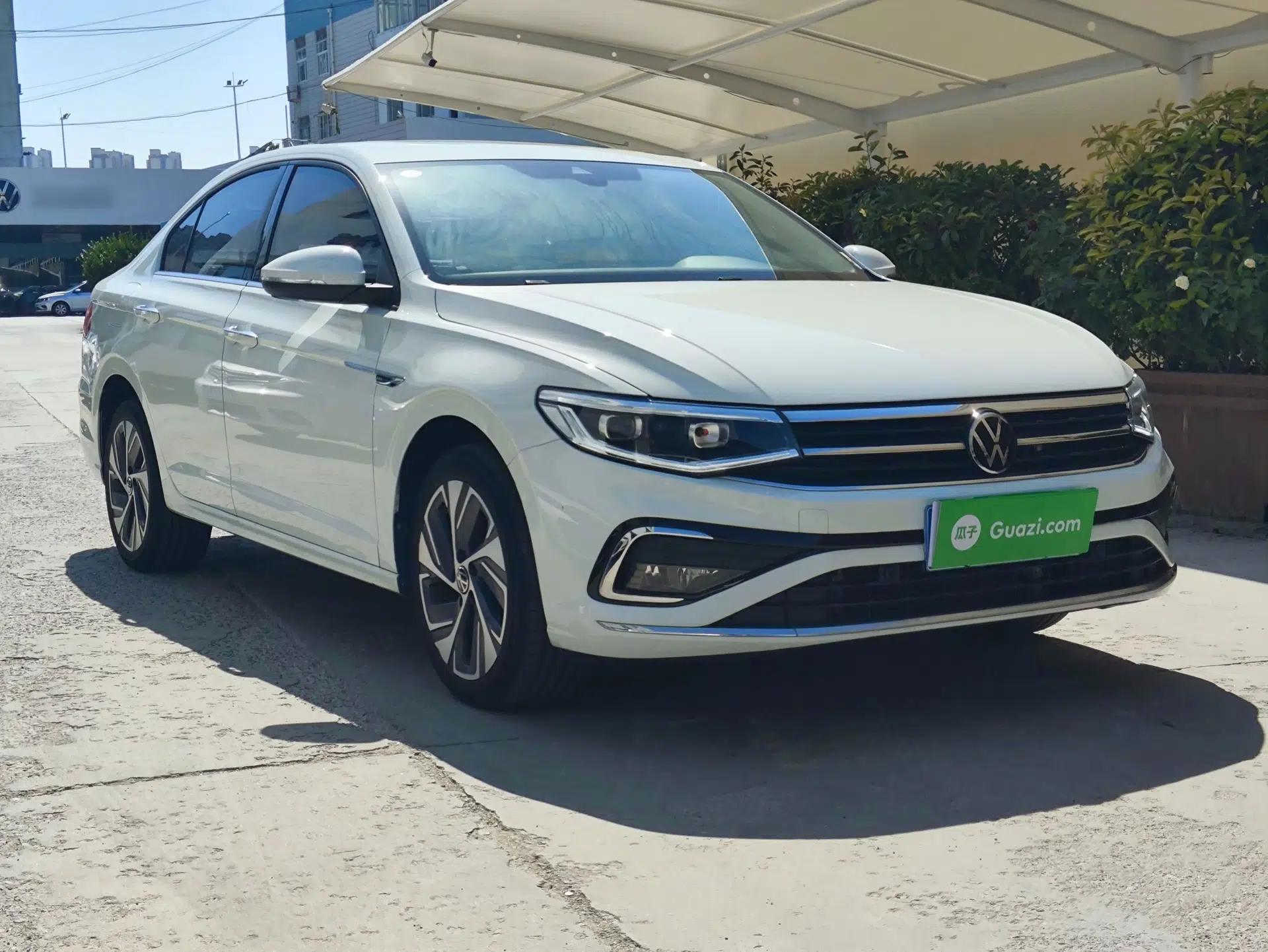 Volkswagen Bora 2023 300TSI DSG Prestige Edition — миниатюра 3