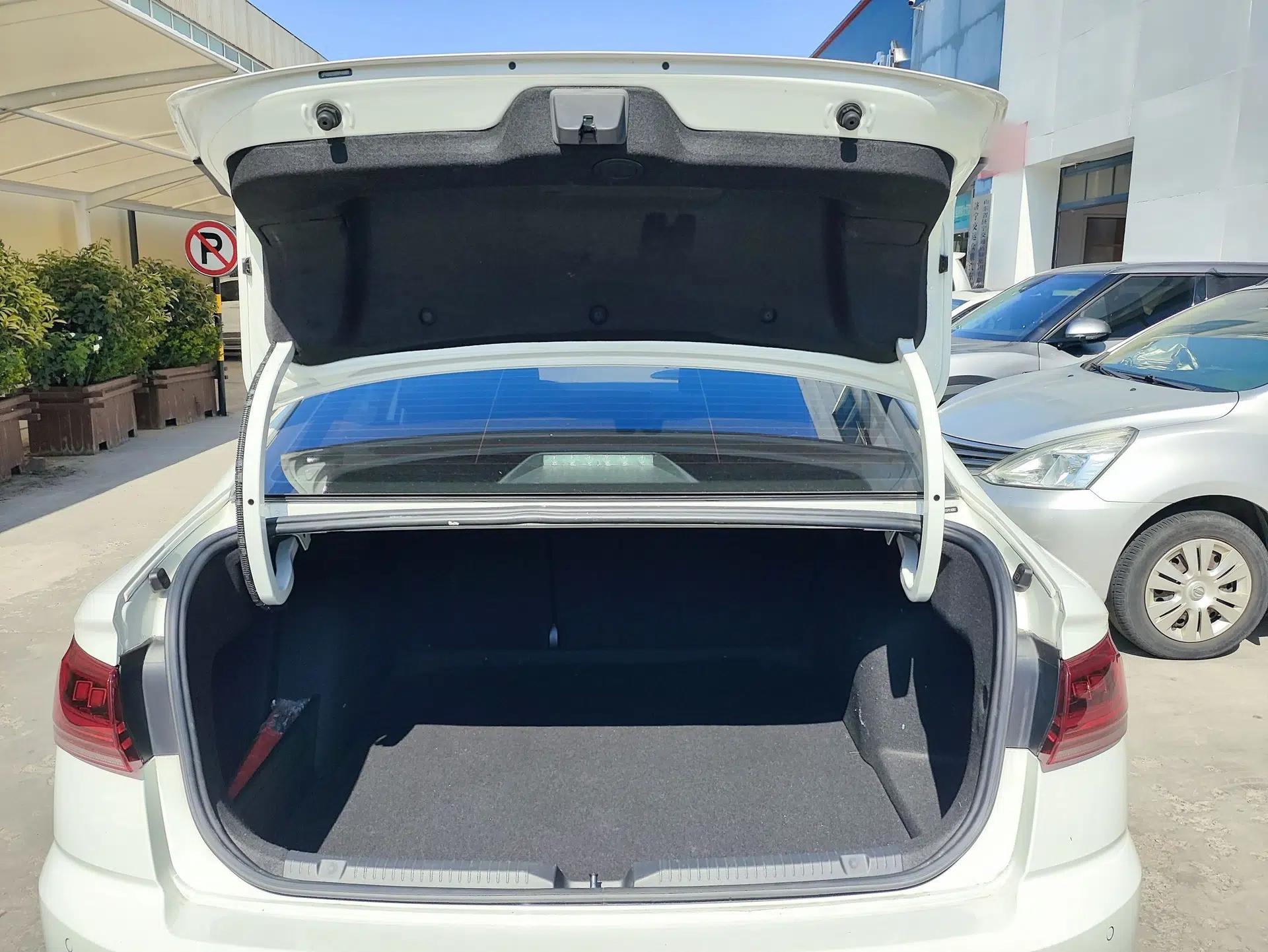 Volkswagen Bora 2023 300TSI DSG Prestige Edition — миниатюра 22