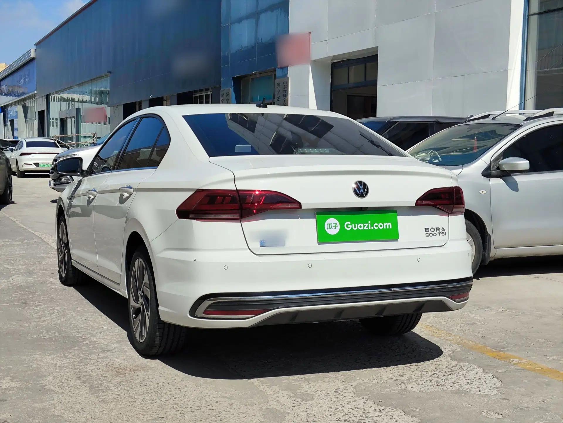 Volkswagen Bora 2023 300TSI DSG Prestige Edition — миниатюра 4