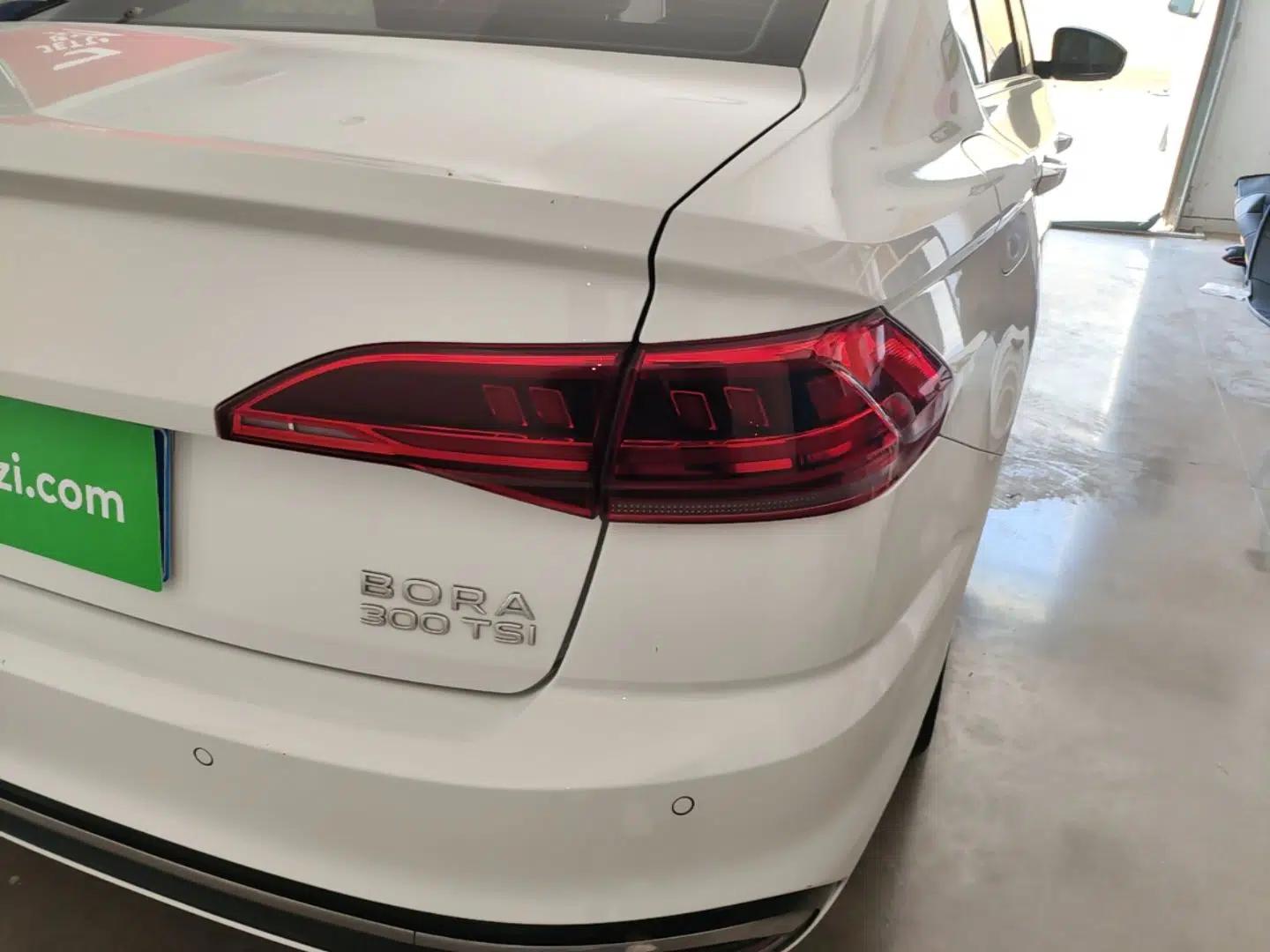 Volkswagen Bora 2023 300TSI DSG Prestige Edition — миниатюра 9