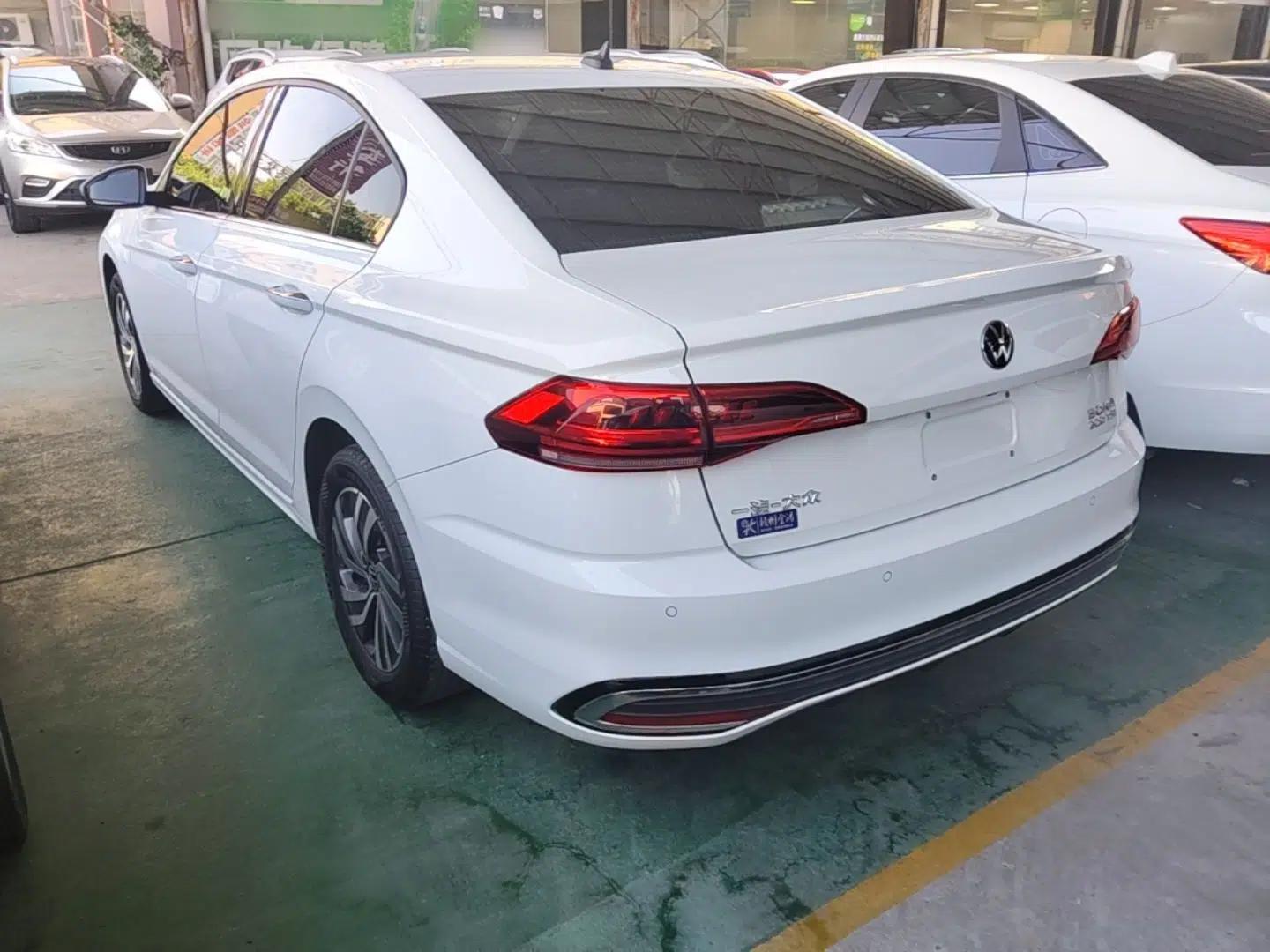 Volkswagen Bora 2023 200TSI DSG Enjoyment Edition — миниатюра 4