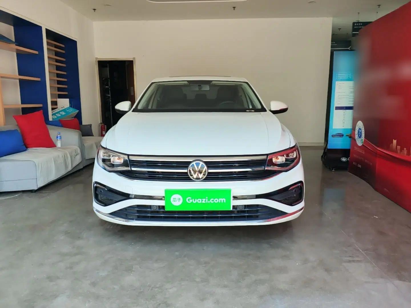 Volkswagen Bora 2024 200TSI DSG Joyful Drive Edition — миниатюра 2