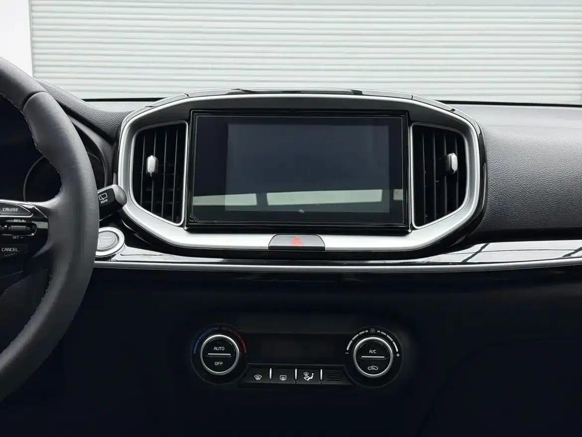 Kia K3 2021 1.4L CVT Sunroof Model — миниатюра 17