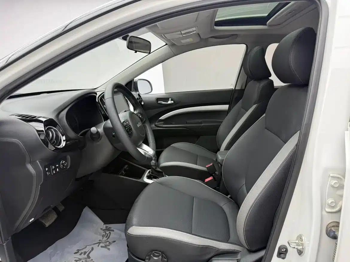 Kia K3 2021 1.4L CVT Sunroof Model — миниатюра 5