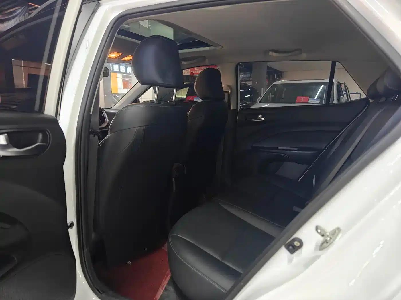 Kia K3 2021 1.4L CVT Sunroof Model — миниатюра 4