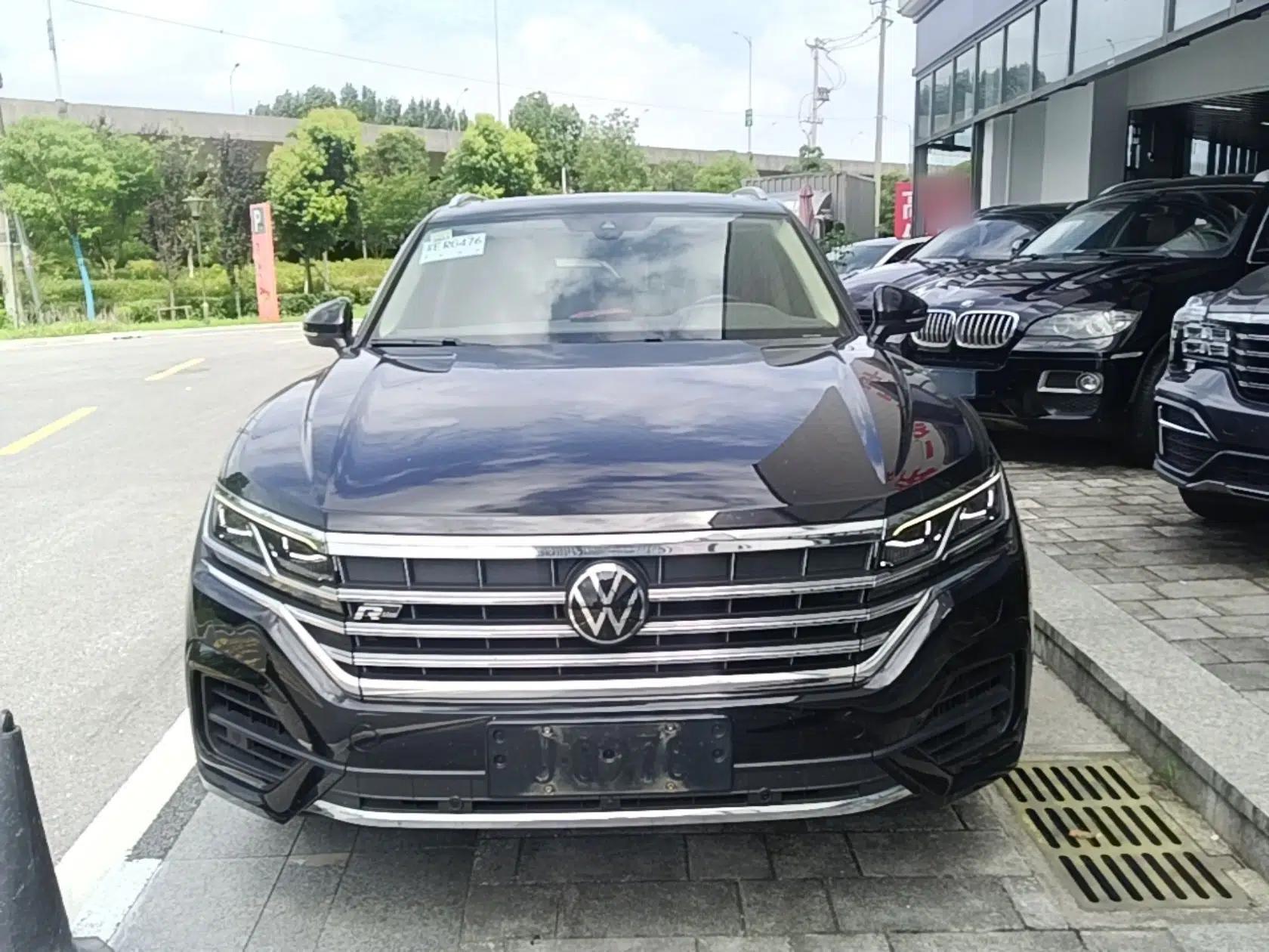 Volkswagen Touareg 2021 3.0 TSI Prestige Edition Classic Sport Package — миниатюра 2