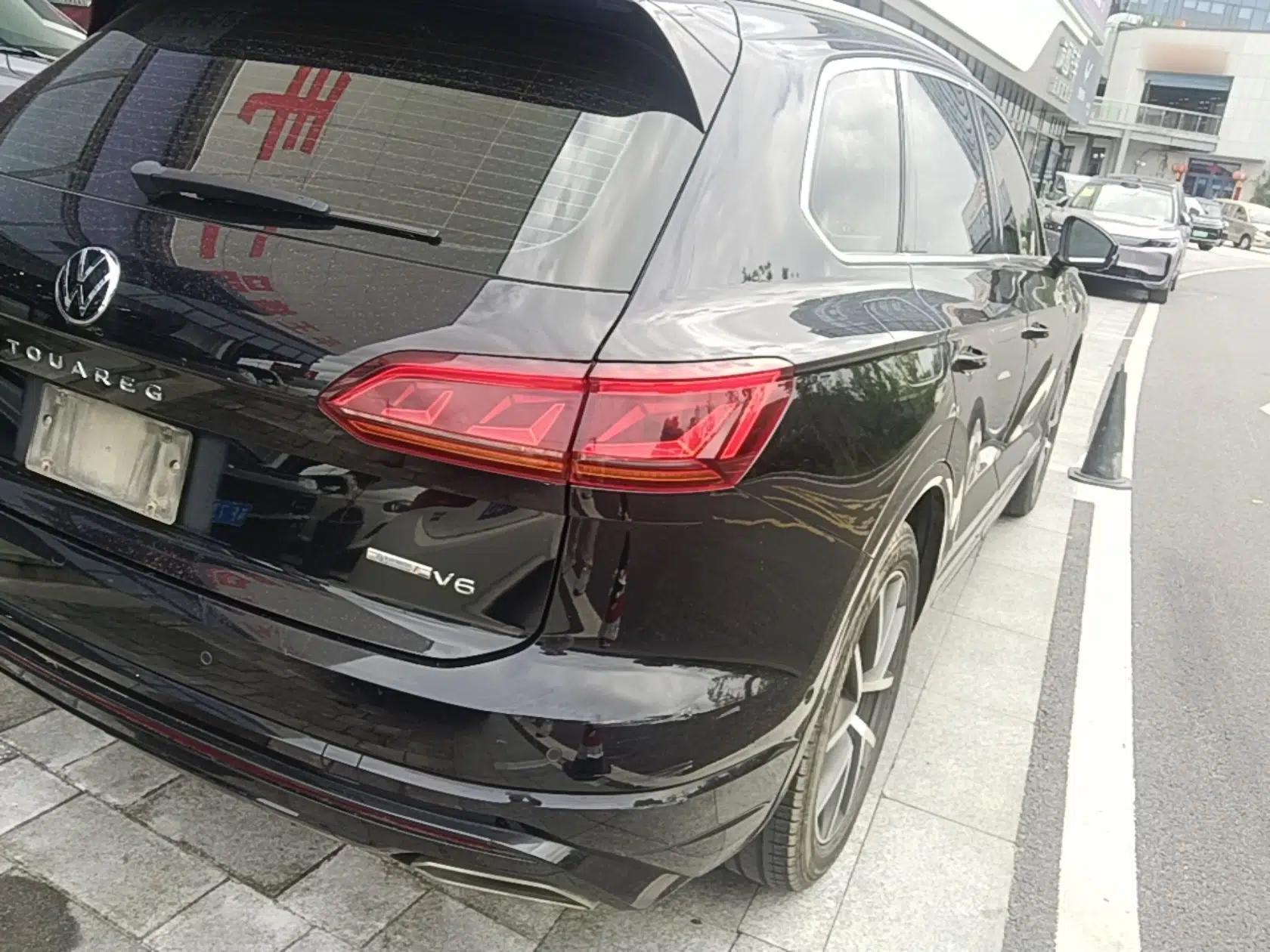 Volkswagen Touareg 2021 3.0 TSI Prestige Edition Classic Sport Package — миниатюра 14