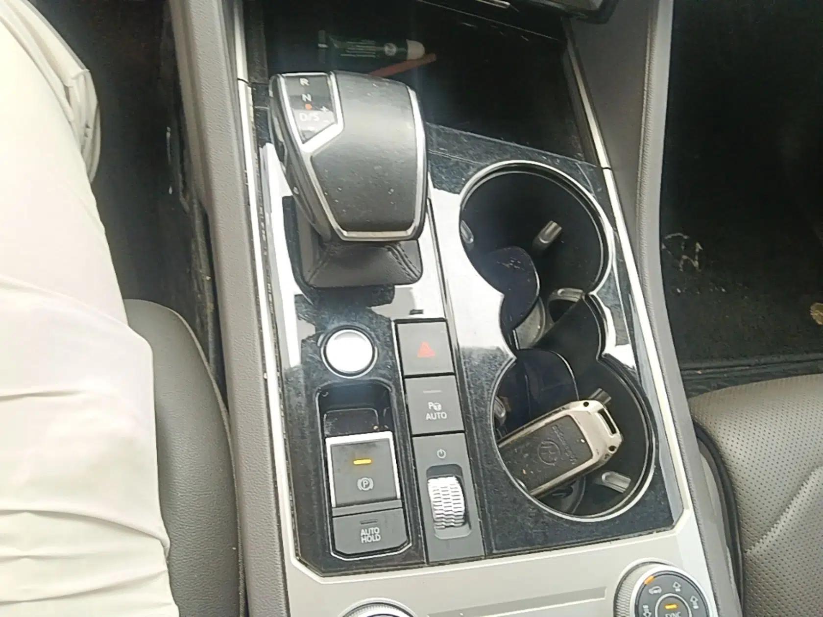 Volkswagen Touareg 2021 3.0 TSI Prestige Edition Classic Sport Package — миниатюра 21