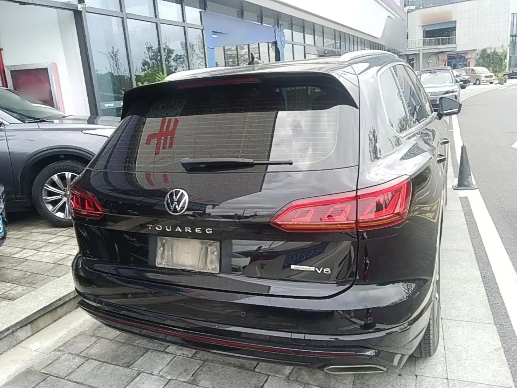 Volkswagen Touareg 2021 3.0 TSI Prestige Edition Classic Sport Package — миниатюра 5