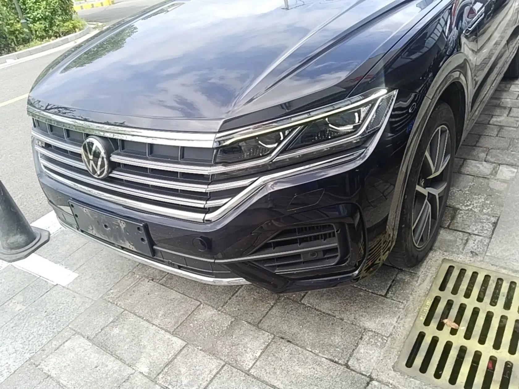 Volkswagen Touareg 2021 3.0 TSI Prestige Edition Classic Sport Package — миниатюра 8
