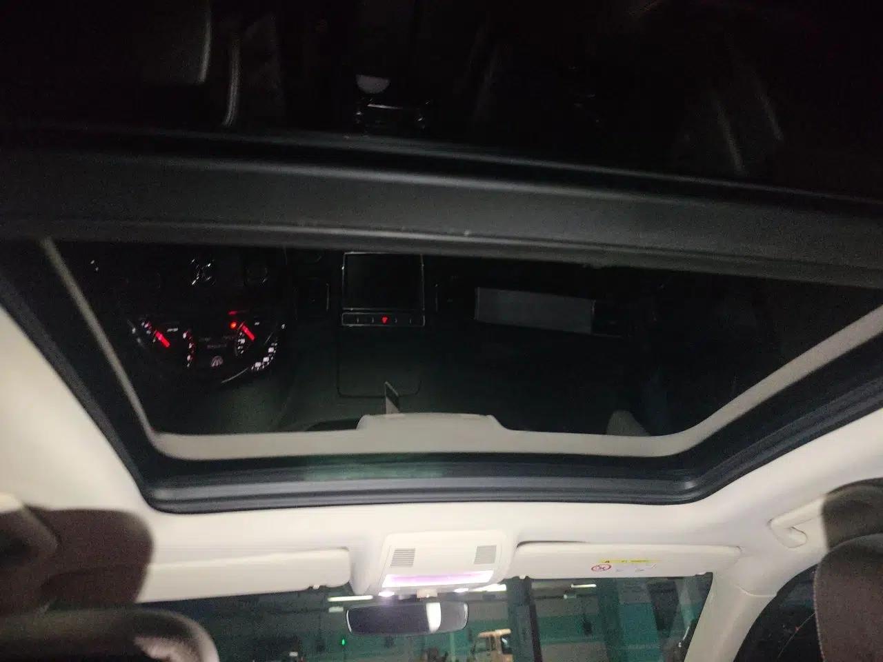 Volkswagen Touareg 2017 3.0 TSI Touareg Edition — миниатюра 18