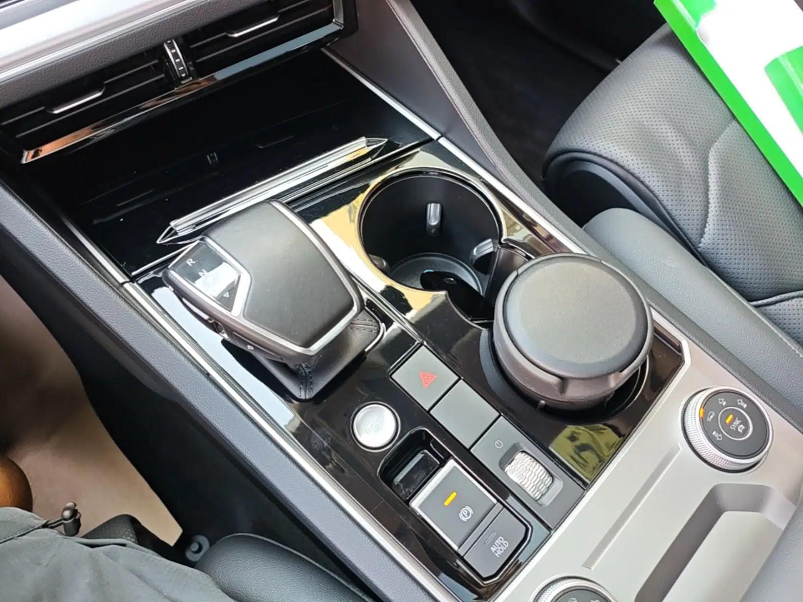 Volkswagen Touareg 2019 2.0 TSI Ruiyi Edition China V Standard — миниатюра 16