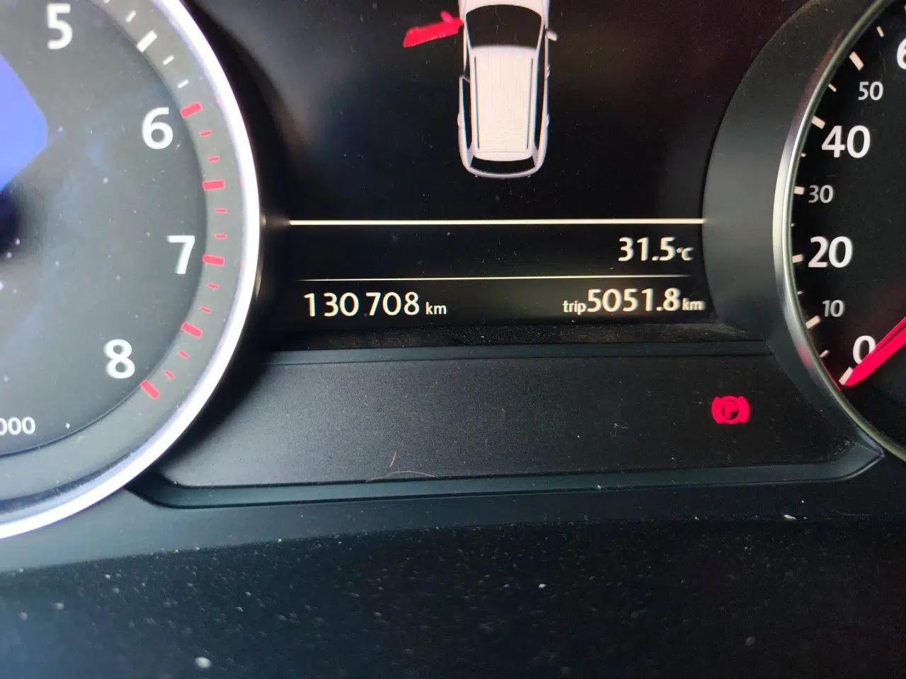 Volkswagen Touareg 2011 3.0 TSI High-End Version — миниатюра 12