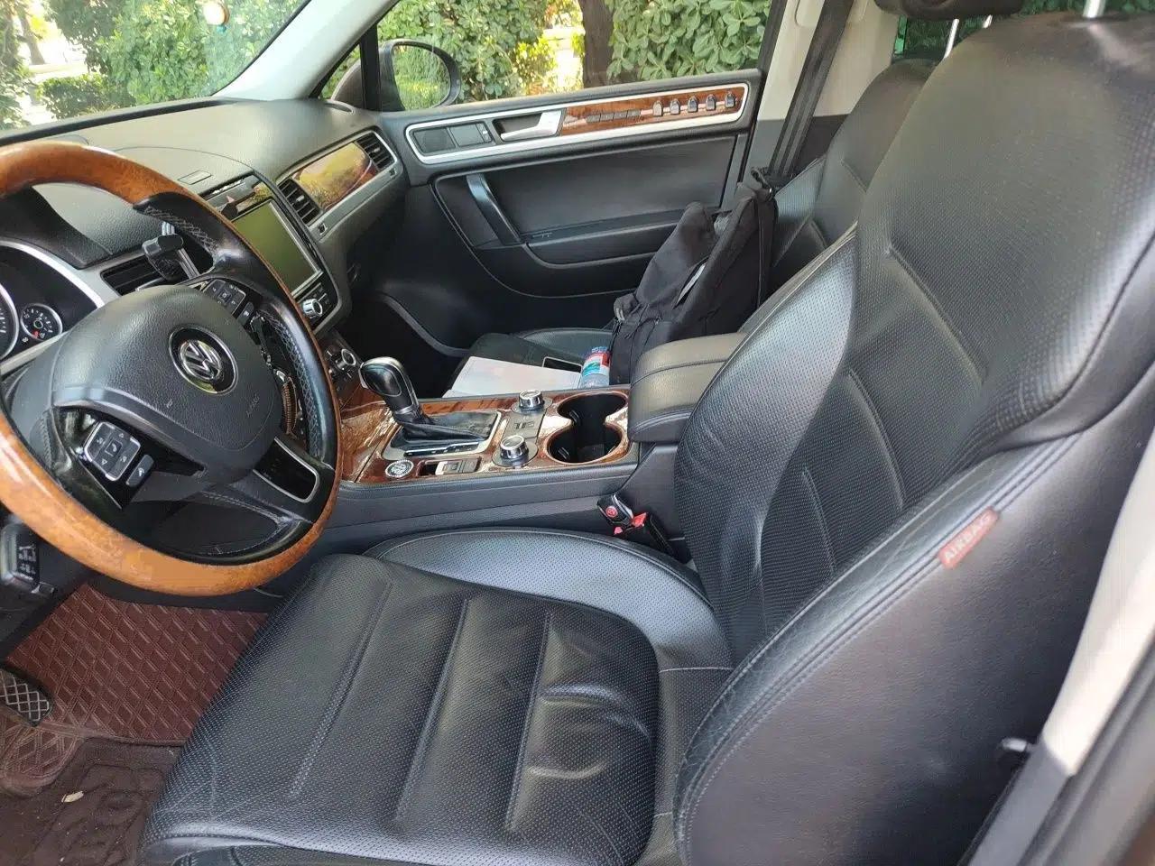 Volkswagen Touareg 2011 3.0 TSI High-End Version — миниатюра 15
