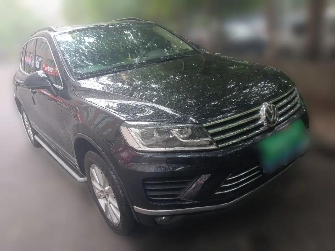 Volkswagen Touareg 2011 3.0 TSI Luxury Edition — миниатюра 3