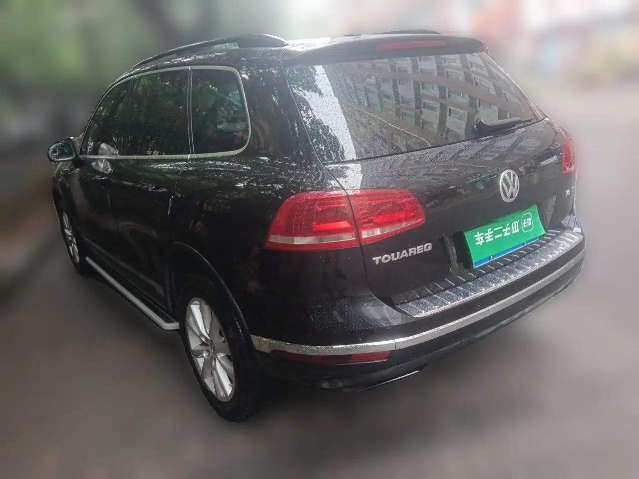 Volkswagen Touareg 2011 3.0 TSI Luxury Edition — миниатюра 4