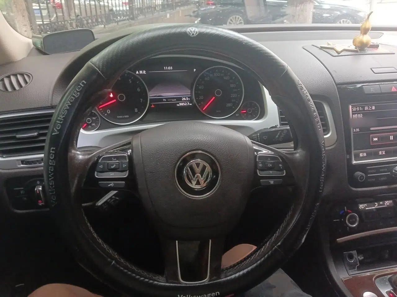 Volkswagen Touareg 2011 3.0 TSI Luxury Edition — миниатюра 10