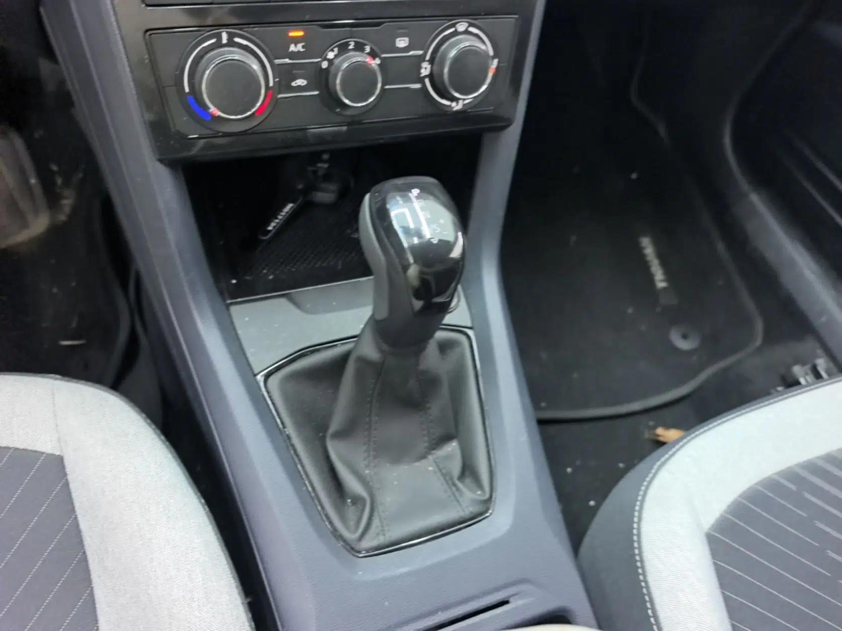 Volkswagen Tharu 2026 Model Xinrui 1.5L Rujin Edition — миниатюра 16
