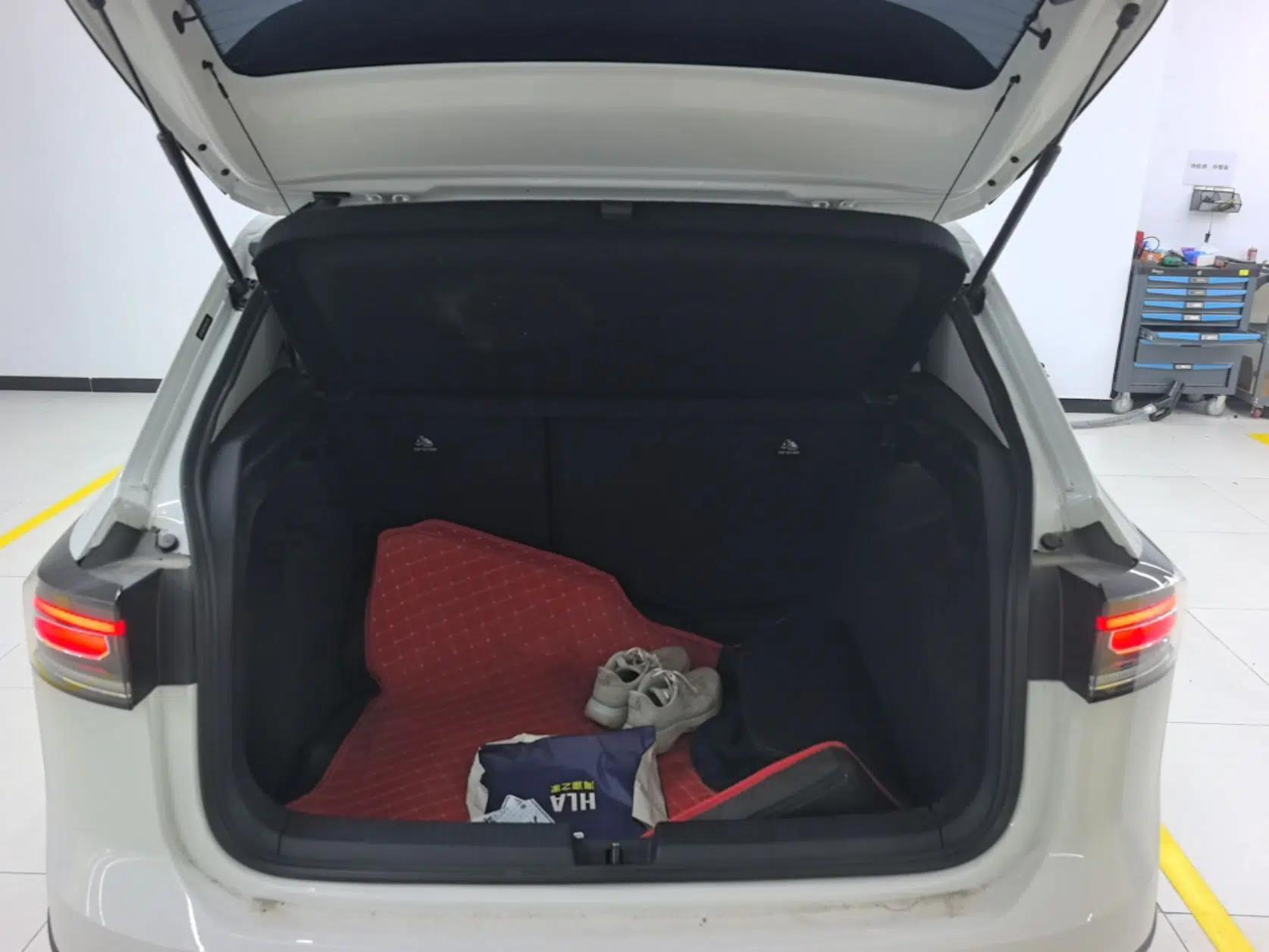 Volkswagen Tharu 2026 Model Xinrui 1.5L Rujin Edition — миниатюра 22