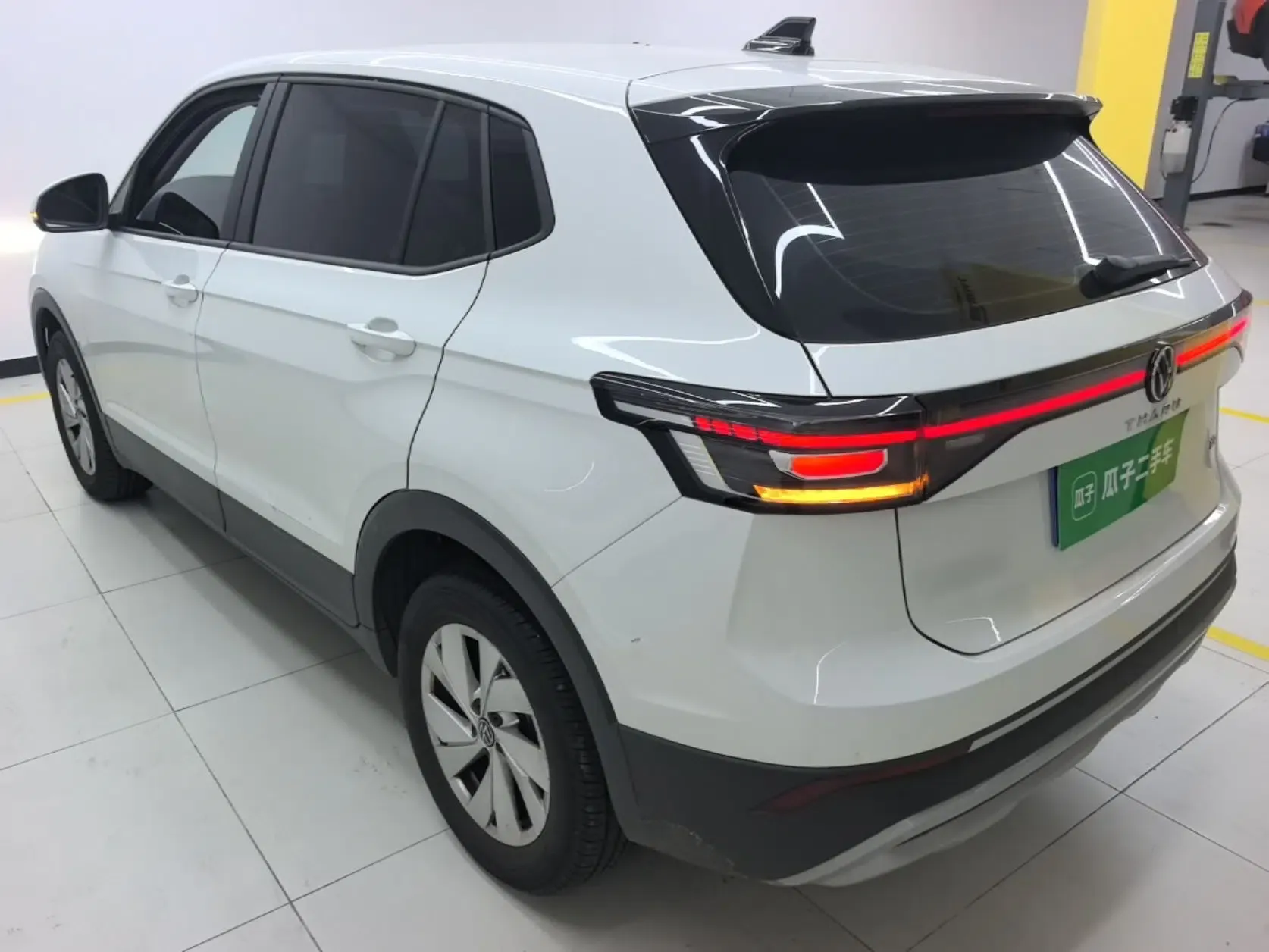Volkswagen Tharu 2026 Model Xinrui 1.5L Rujin Edition — миниатюра 4