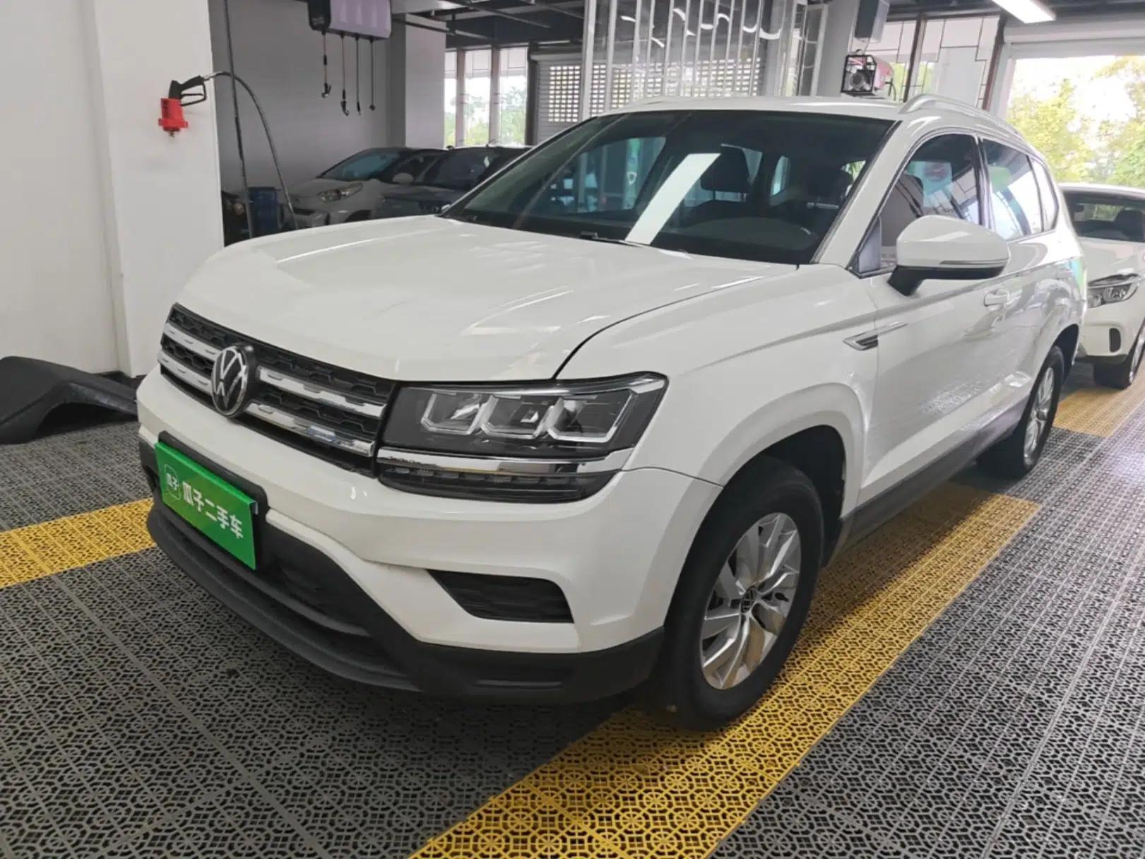 Volkswagen Tharu 2021 280TSI Two-Wheel Drive Trend Edition — миниатюра 1