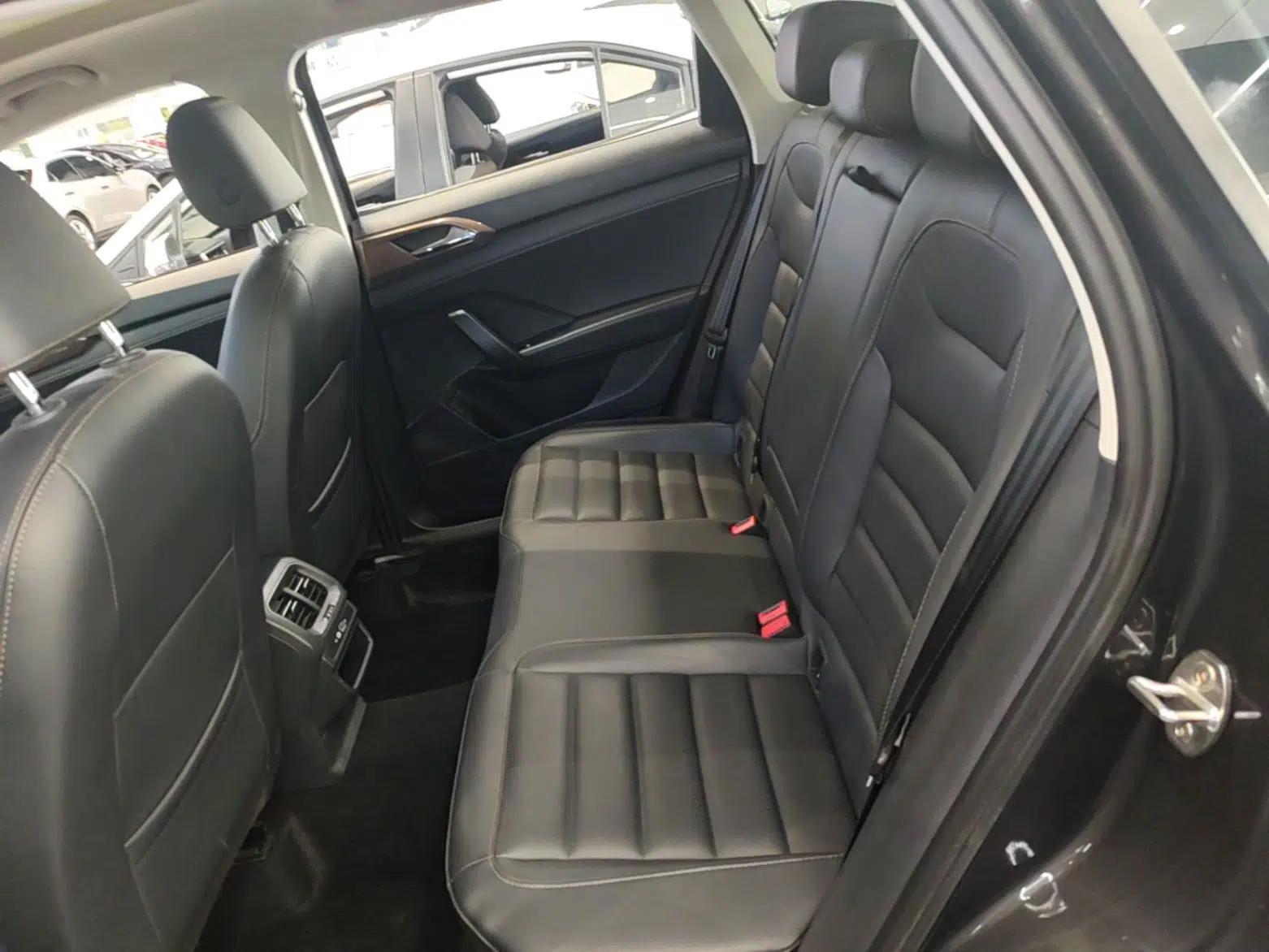 Volkswagen Tharu 2022 280TSI Two-Wheel-Drive Luxury Edition — миниатюра 20