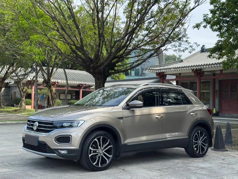 Volkswagen T-ROC 2020 280TSI DSG Two-Wheel Drive Comfort Version — миниатюра 1