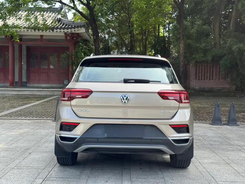 Volkswagen T-ROC 2020 280TSI DSG Two-Wheel Drive Comfort Version — миниатюра 16