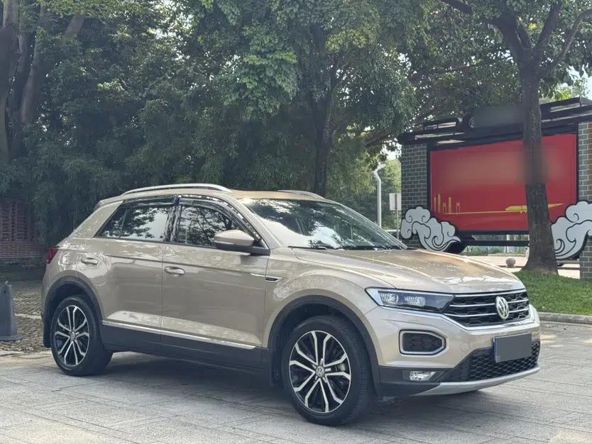 Volkswagen T-ROC 2020 280TSI DSG Two-Wheel Drive Comfort Version — миниатюра 18