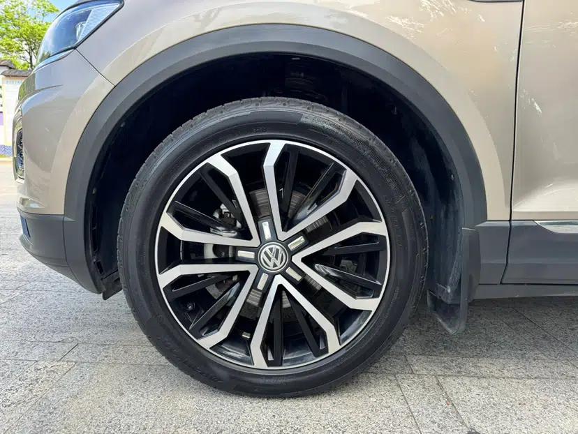 Volkswagen T-ROC 2020 280TSI DSG Two-Wheel Drive Comfort Version — миниатюра 19