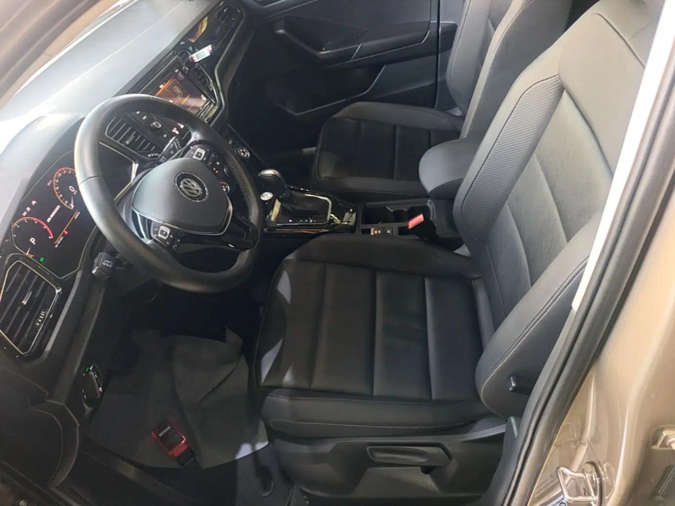 Volkswagen T-ROC 2020 280TSI DSG Two-Wheel Drive Comfort Version — миниатюра 25