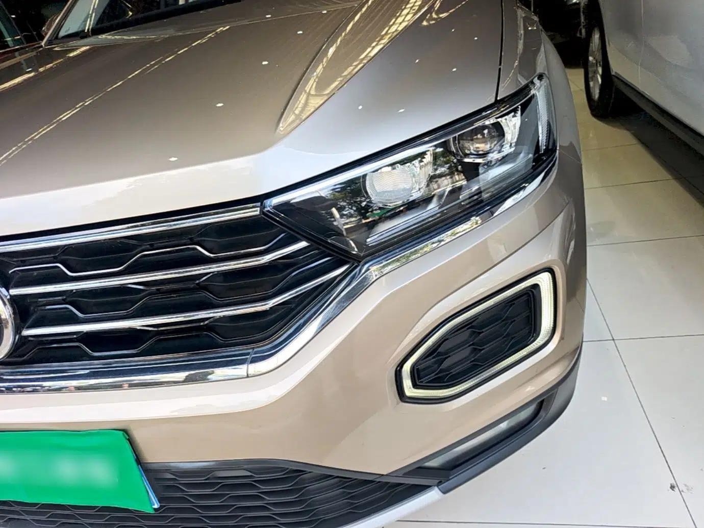 Volkswagen T-ROC 2020 280TSI DSG Two-Wheel Drive Comfort Version — миниатюра 8