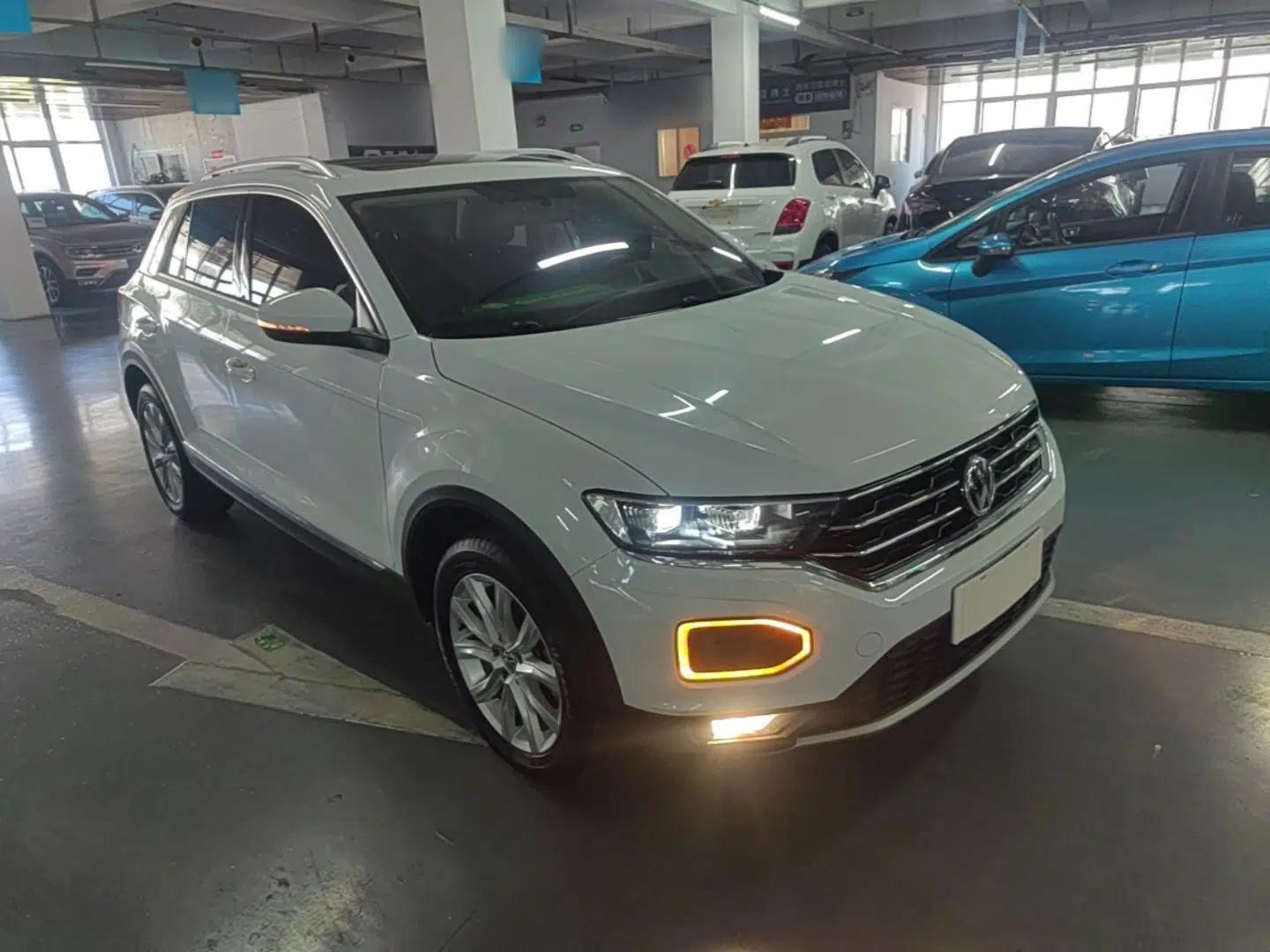Volkswagen T-ROC 2018 230TSI DSG Two-Wheel Drive Advanced Version China V Standard — миниатюра 3