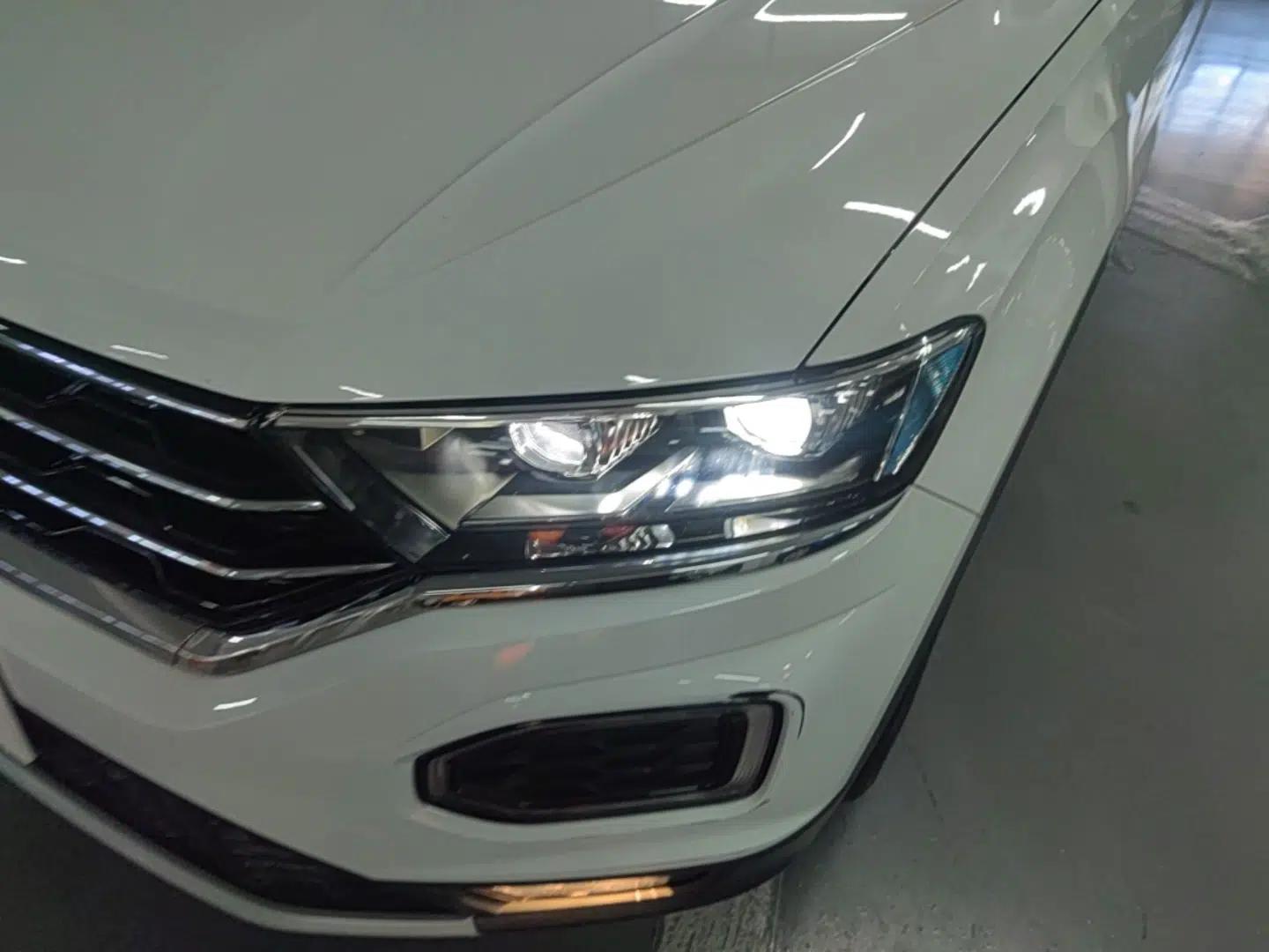 Volkswagen T-ROC 2018 230TSI DSG Two-Wheel Drive Advanced Version China V Standard — миниатюра 8