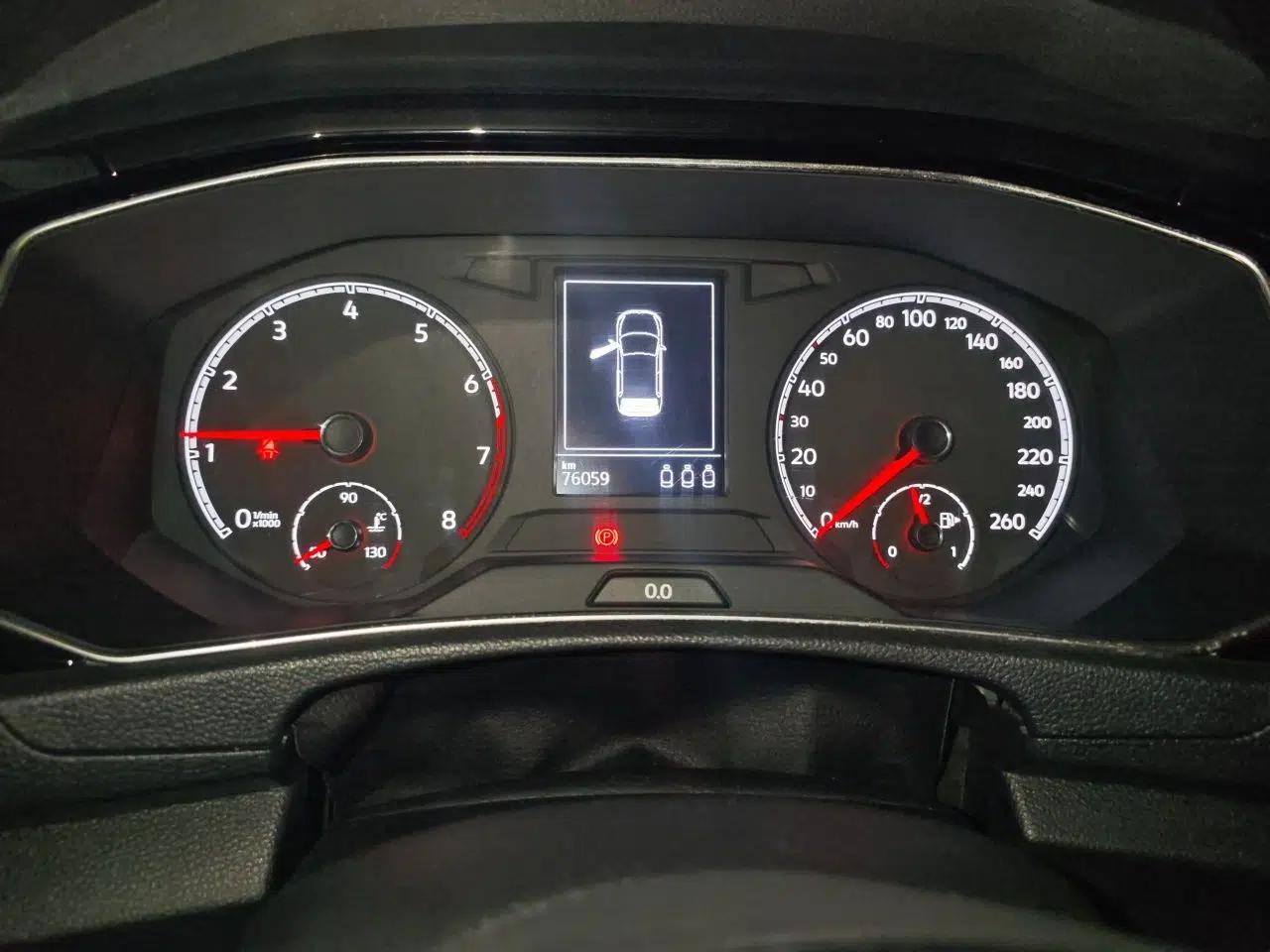 Volkswagen T-ROC 2019 280TSI DSG Two-Wheel Drive Comfort Version China VI Standard — миниатюра 11