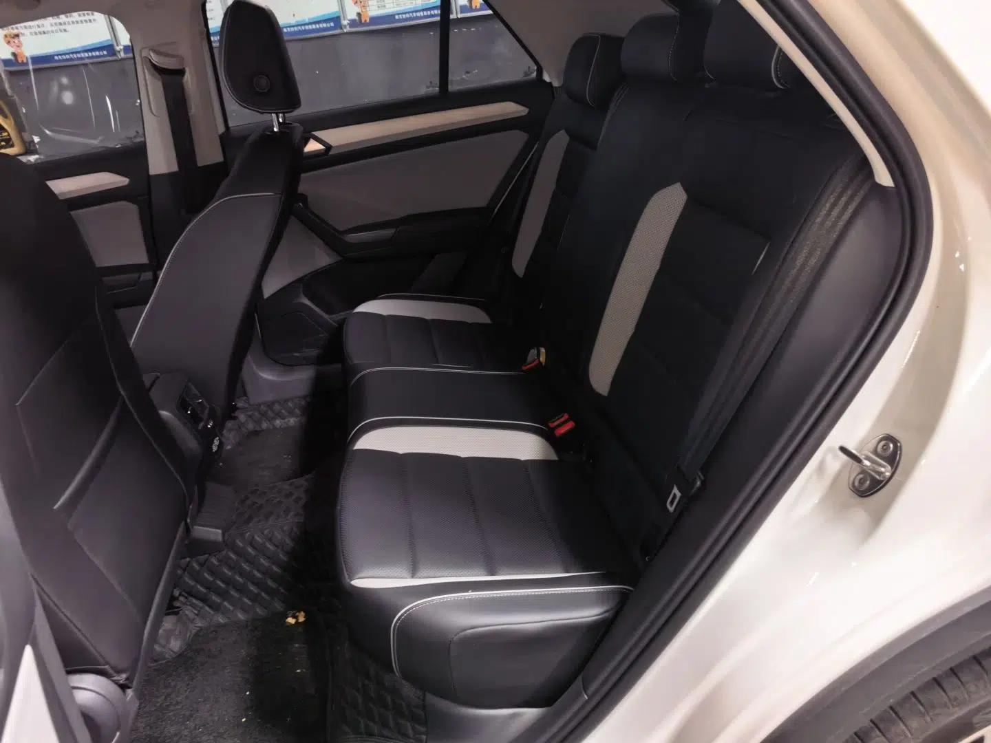 Volkswagen T-ROC 2025 280TSI DSG Two-Wheel Drive Time Edition — миниатюра 20
