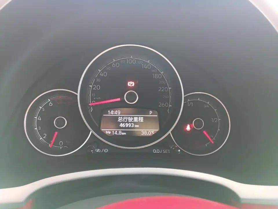 Volkswagen Beetle 2018 180TSI Yile Model — миниатюра 14