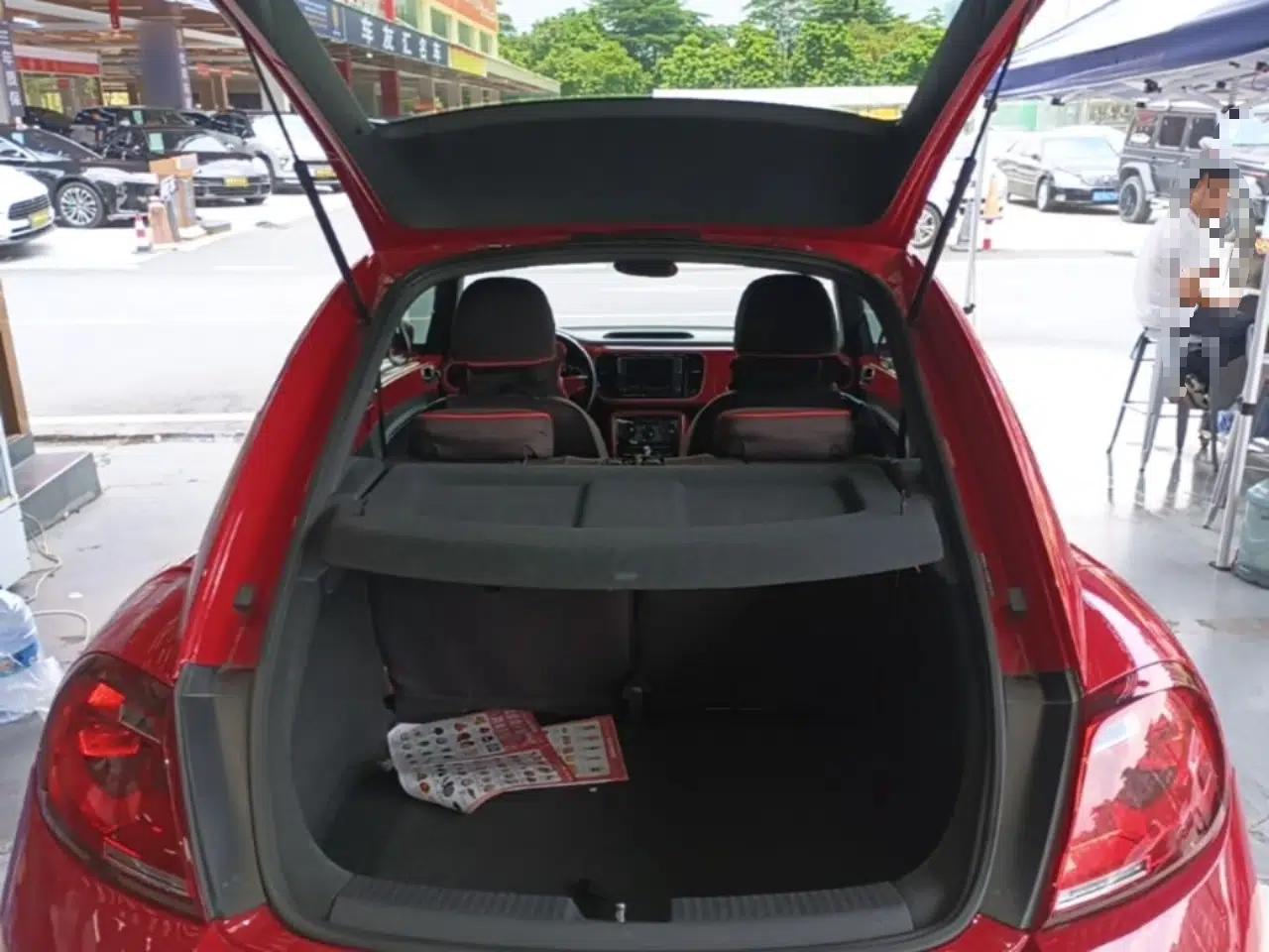 Volkswagen Beetle 2018 180TSI Yile Model — миниатюра 22
