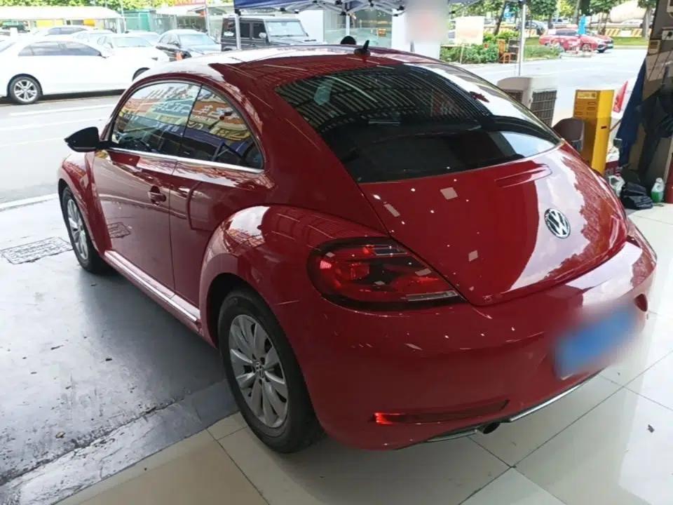 Volkswagen Beetle 2018 180TSI Yile Model — миниатюра 4