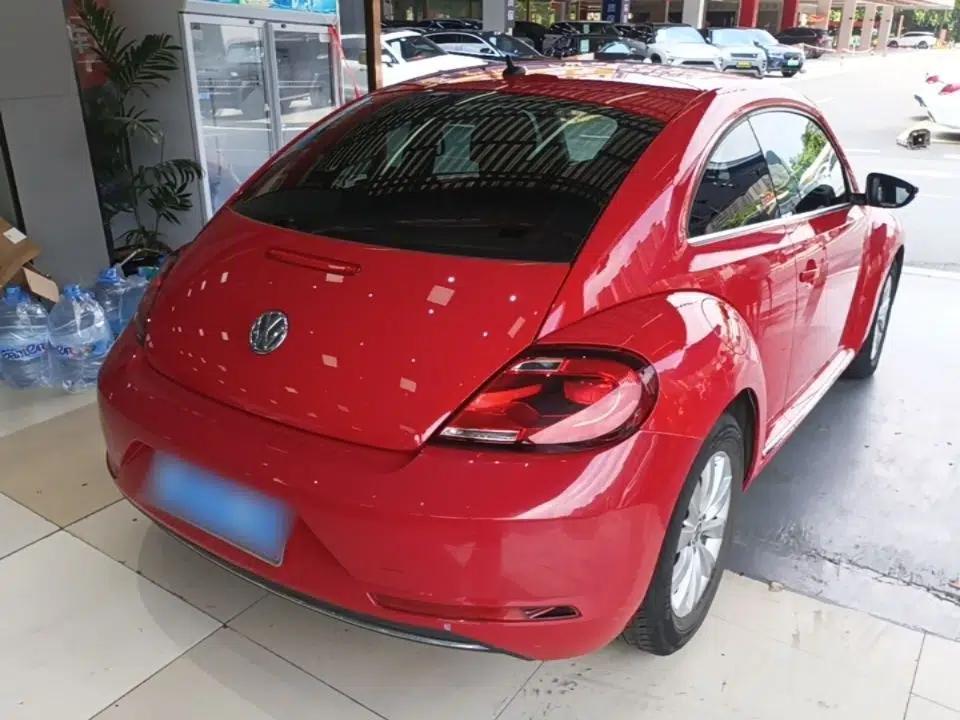 Volkswagen Beetle 2018 180TSI Yile Model — миниатюра 6