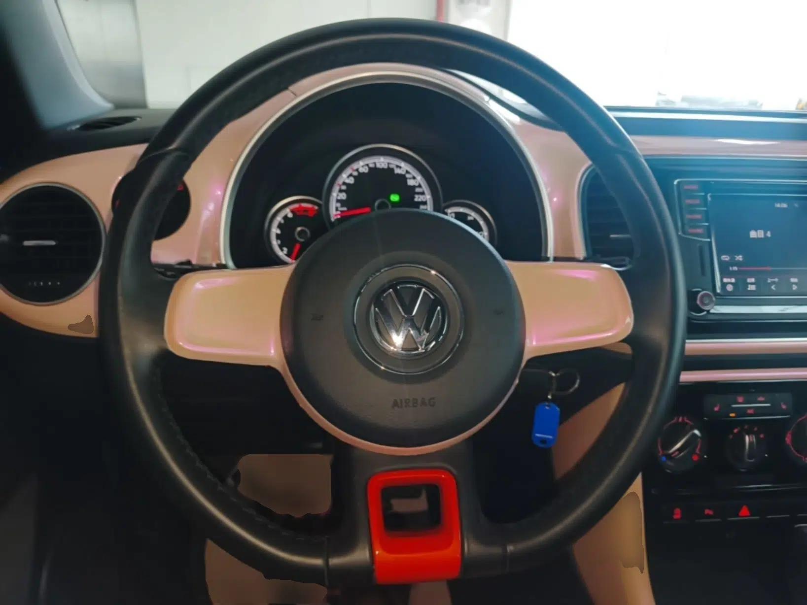 Volkswagen Beetle 2018 180TSI Shangle Model — миниатюра 13