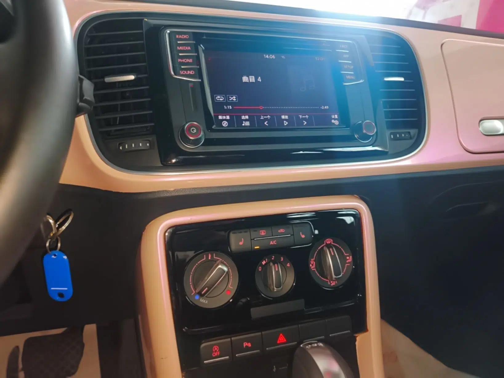 Volkswagen Beetle 2018 180TSI Shangle Model — миниатюра 15
