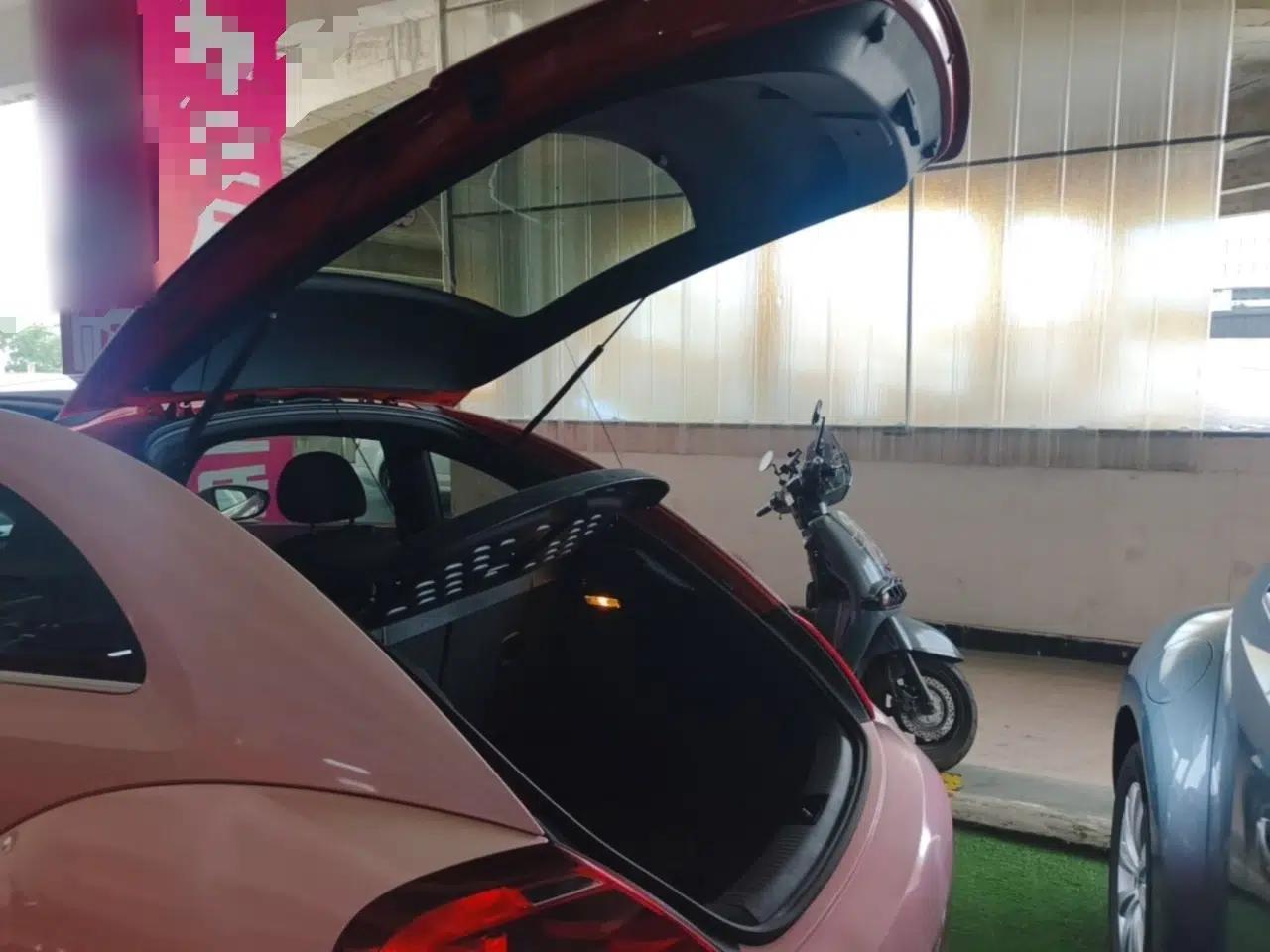 Volkswagen Beetle 2018 180TSI Shangle Model — миниатюра 22